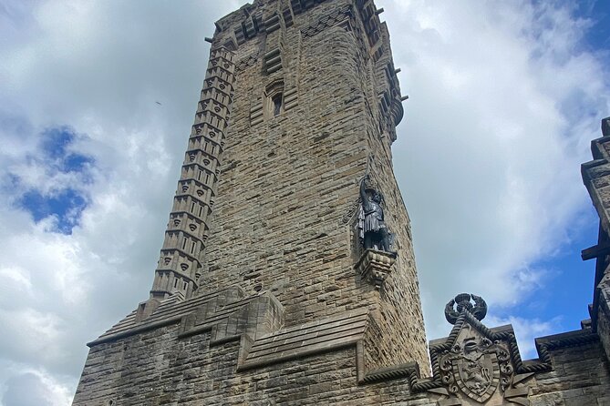 Luxury/Private Day Tour Glasgow to Stirling/Falkirk/Distillery - What the private price really covers