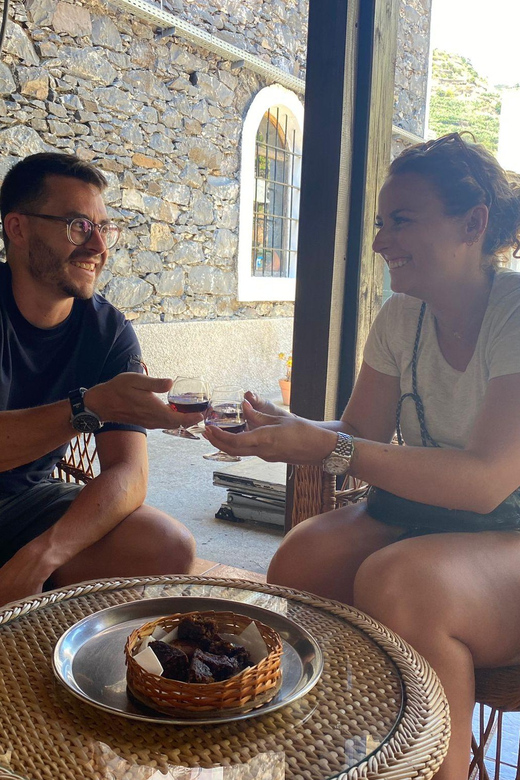Madeira: Distilleries - Madeira rum, from sugar cane to tasting glass