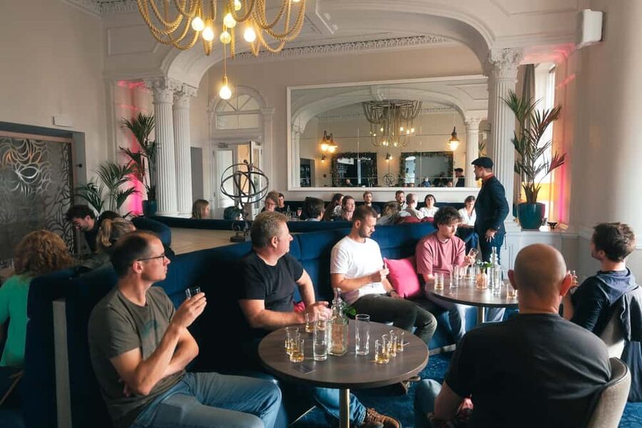 Oban: Classic Scottish Whisky Tasting - Mark’s storytelling gives the tasting a local voice