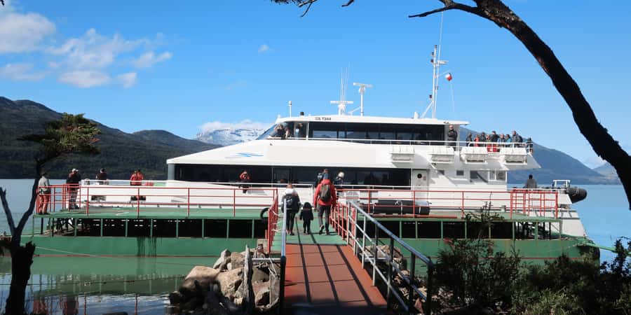 P. Natales: Balmaceda & Serrano Glaciers with Lunch & Whisky - Lunch at Estancia Perales