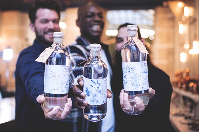 Paris Craft Distillery Make Your Own Gin Workshop - Tasting gin before you make it