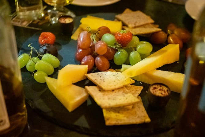 Premium Whiskey and Food Tasting in Dublin - Cheese, chocolate, and the logic of pairing