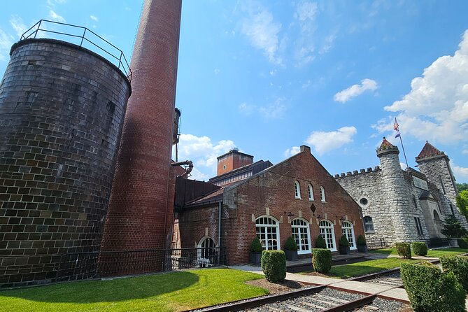 Private Bourbon Trail Transportation Package | Lexington Region - Glenns Creek and Whiskey Thief keep things down-home