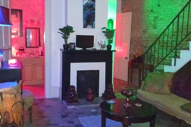 Private Tour and Seance at the House on Bourbon - Timing: plan for more than a quick card pull