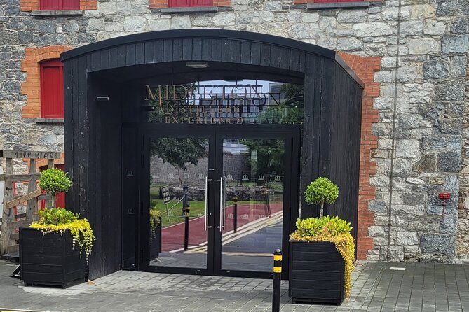 Private Tour , Blarney Castle, jameson Distillery and Cobh. - Who should book this Cork excursion?
