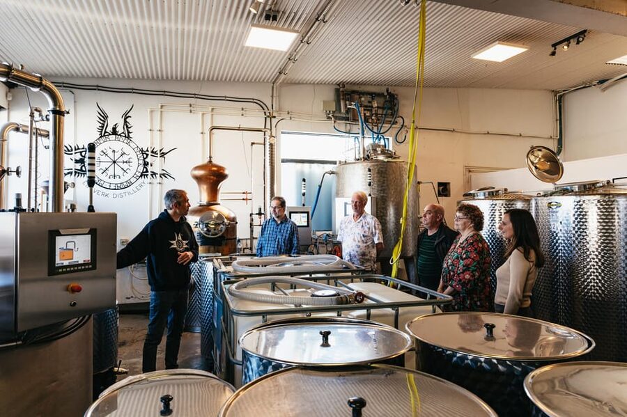 Reykjavik: Eimverk Distillery Guided Tour with Tasting - From Icelandic barley to Flóki whiskey