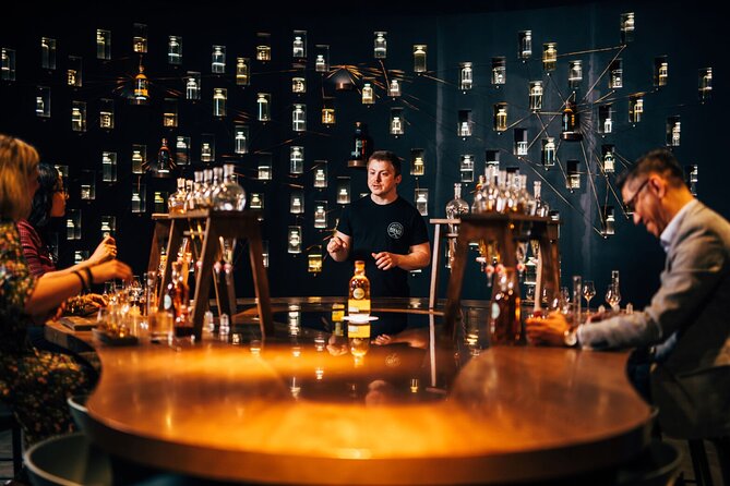 Roe & Co Distillery Experiences - Choose the Flavors experience for a sensory lesson