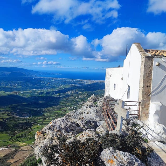 Safari: Juhtas mount,raki and wine distillery,explore crete - What the $101 price really covers