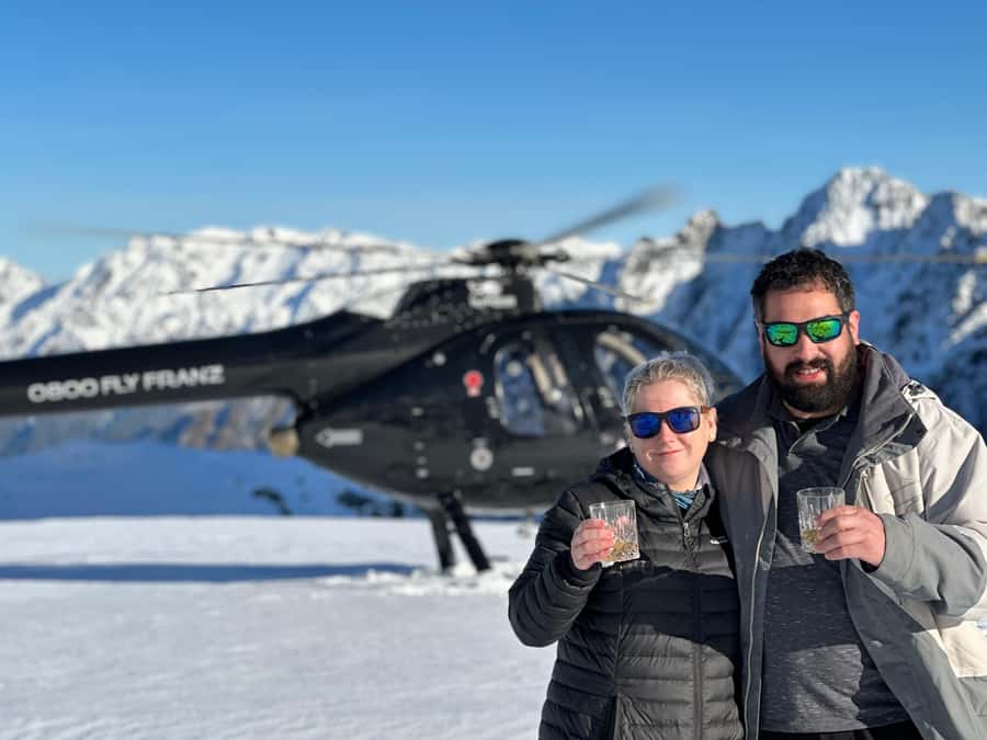 Shackleton Glacier Whiskey Endurance Flight - 50mins - Landing on Shackleton Glacier for 15 minutes
