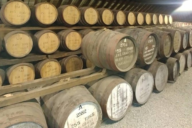 Speyside Whisky Tour - Three Distilleries Included - Private - 5 Star Reviews - Small stops that add character
