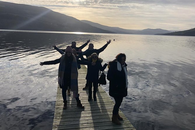 Stirling, Highlands & Distillery in Spanish - Queen’s View brings the big Highland panorama