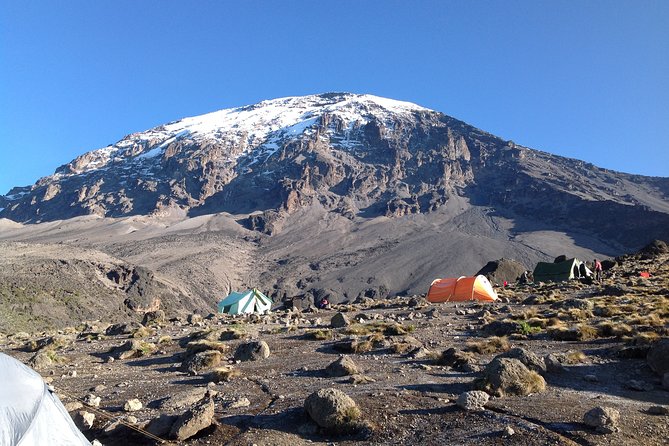 The best 6-Days Kilimanjaro hiking (Machame route)whiskey route - Day 4: The Barranco Wall and Barafu Hut