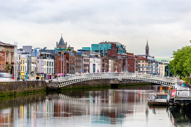 The Dublin Incident: Alien, Whiskey & Clues Exploration Game - Nine puzzles, one route to Kilmainham Gaol