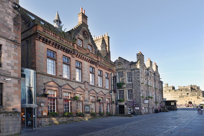 The Scotch Whisky Experience Guided Whisky Tour - An Introduction to Whisky - A whisky lesson beside Edinburgh Castle