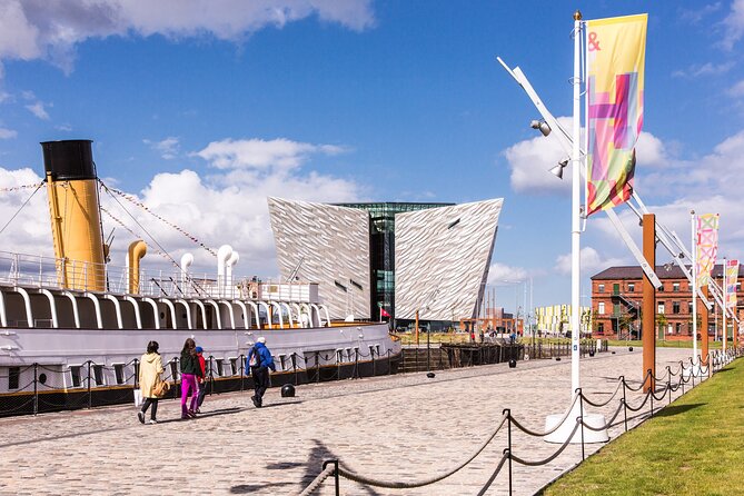 Titanic Museum and Whiskey Distillery Exploration with Tasting - How the guides affect the experience