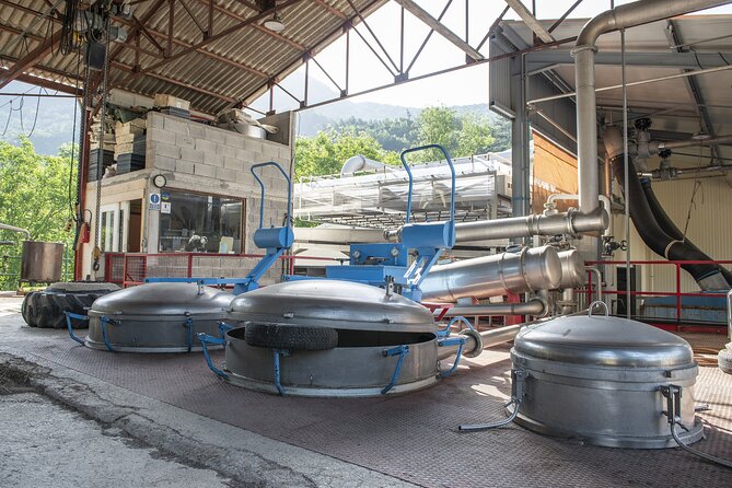 Tour Guide of an Essential Oil Distillery in the Drôme - Timing, language, and practical planning