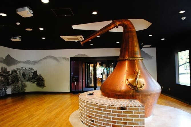 Tour of Nikka Whisky Miyagikyo Distillery with Whiskey Tasting - Ten minutes for museum shopping