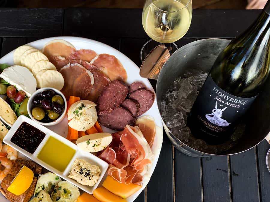 Waiheke: Scenic Taste and Graze Tour with Wine, Whisky, Beer - Why this tour works well on Waiheke