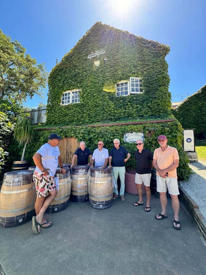 Waiheke: Scenic Taste and Graze Tour with Wine, Whisky, Beer - How much value do you get for $238?