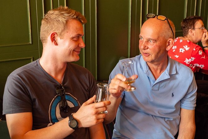 Whiskey Tasting Tour of Dublin - What the guide adds to the tasting