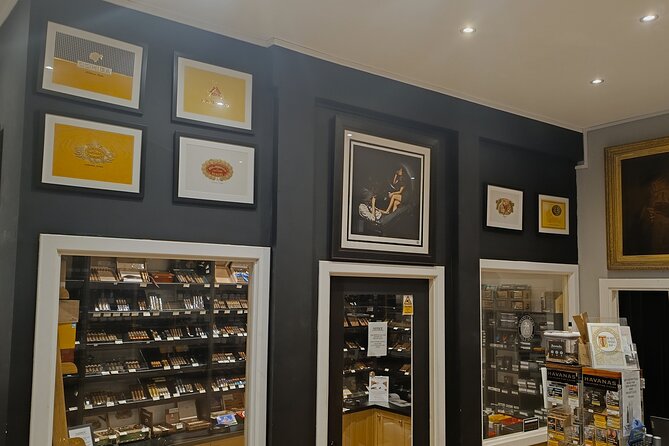 Whisky tasting experience - Jeffrey Street Whisky & Tobacco: the setting